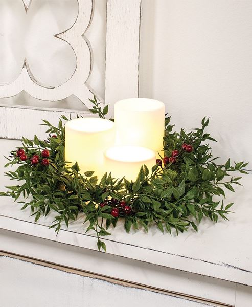 Lady Ruscus & Berries Candle Ring