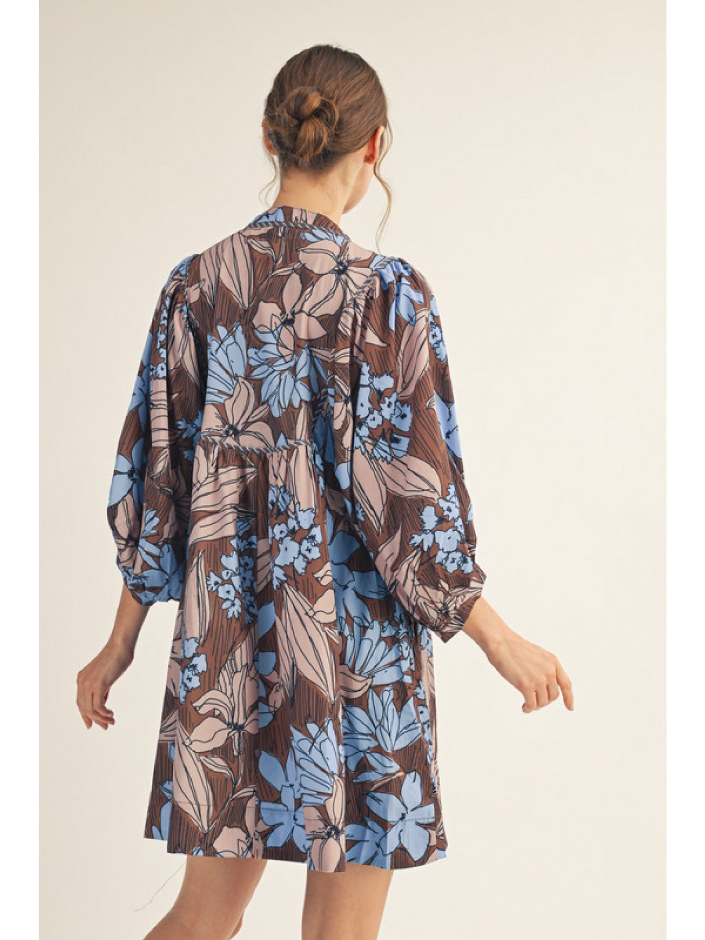 Imogen's Pop of Blue Florals