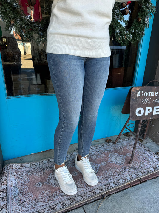 JB - Layla's Tummy Control Vintage Skinny Jeans