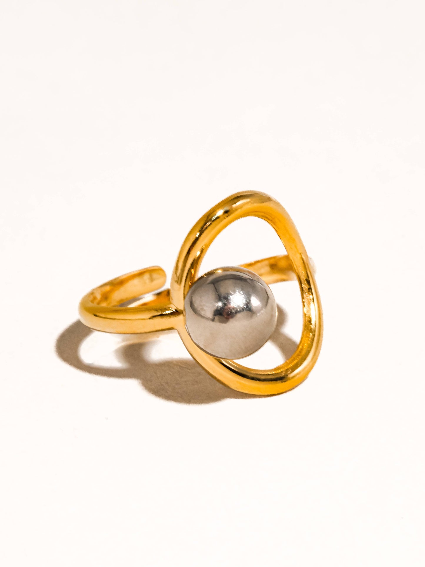 Sibylle Two Tone Round Ring
