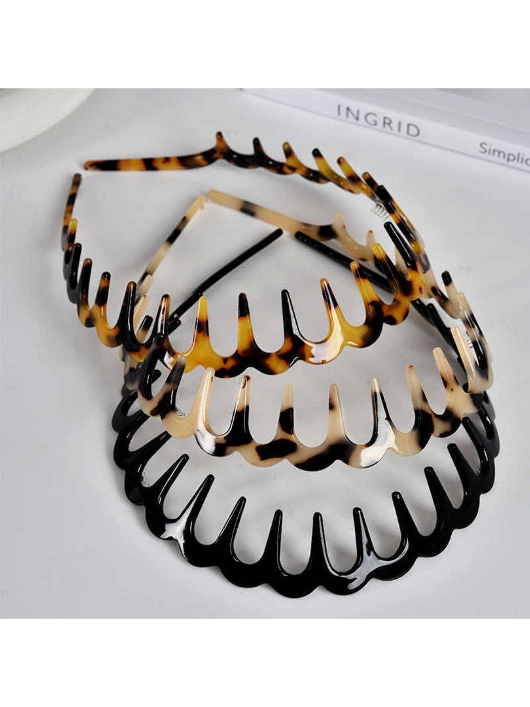 Acetate Toothed Wave Headband