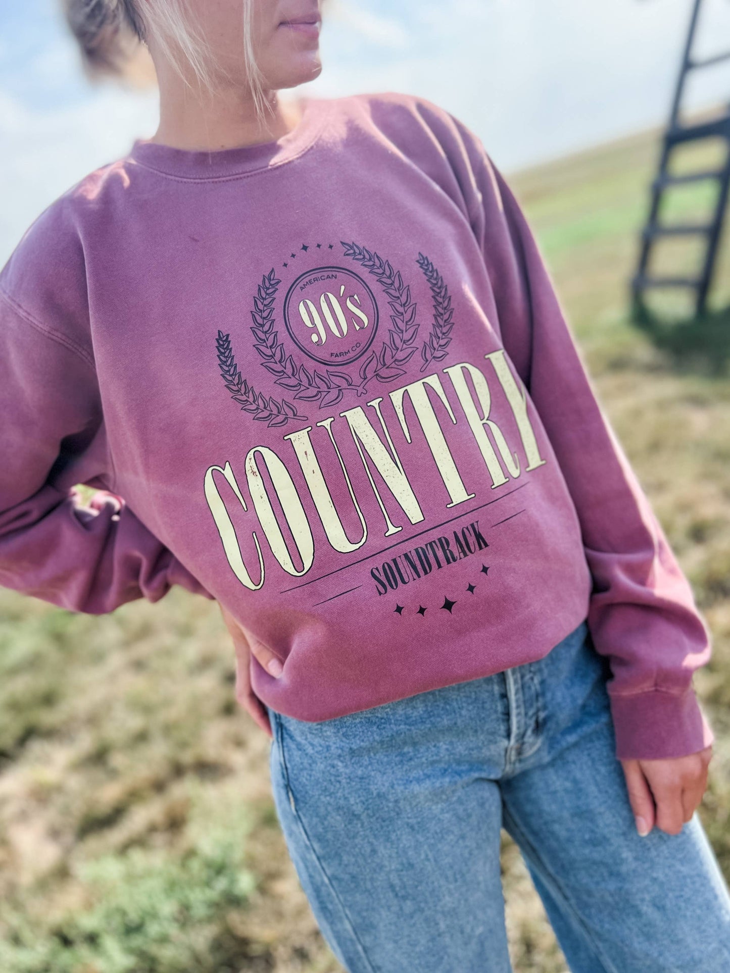 Western '90s Country Soundtrack' Crewneck