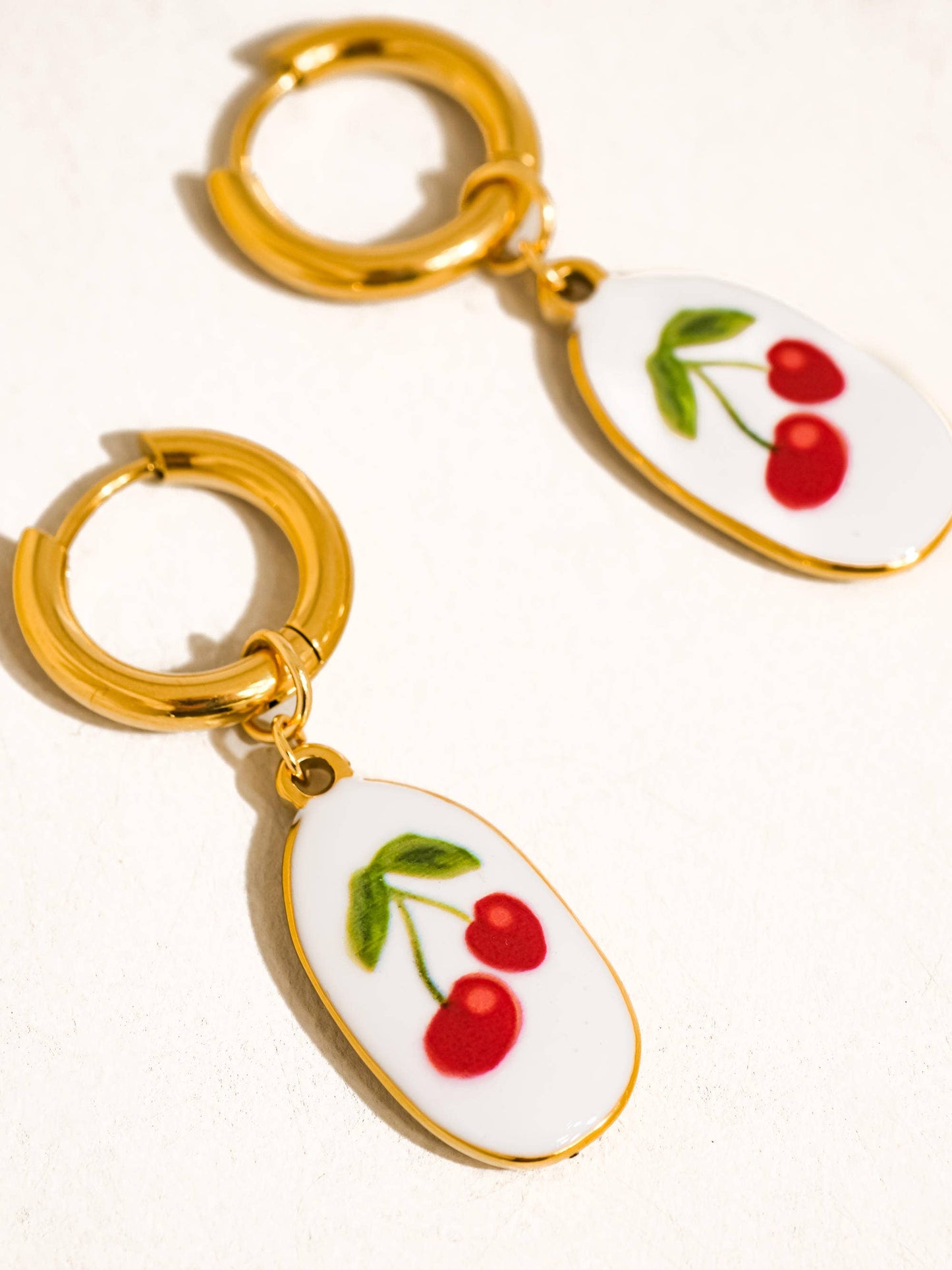Larmes Cherry Dangle Earring