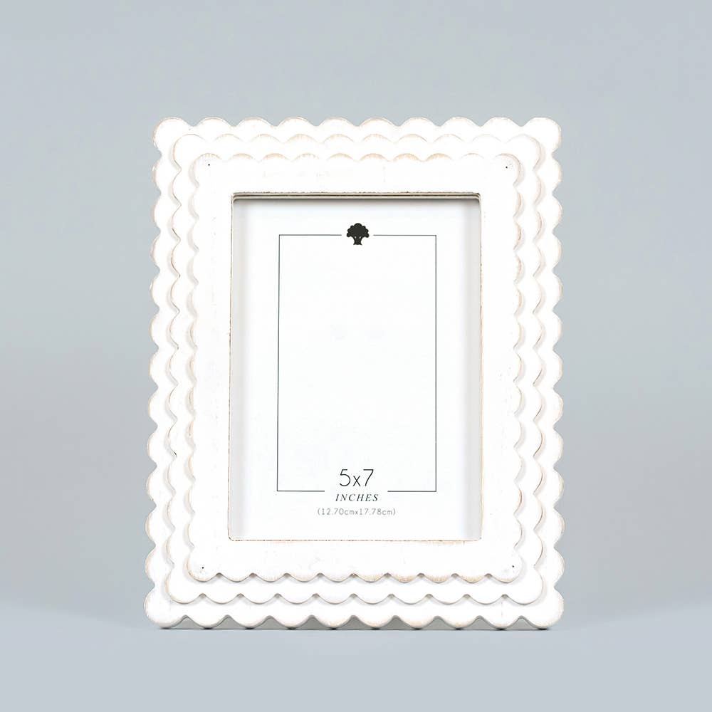 White Scallop 5X7 Frame