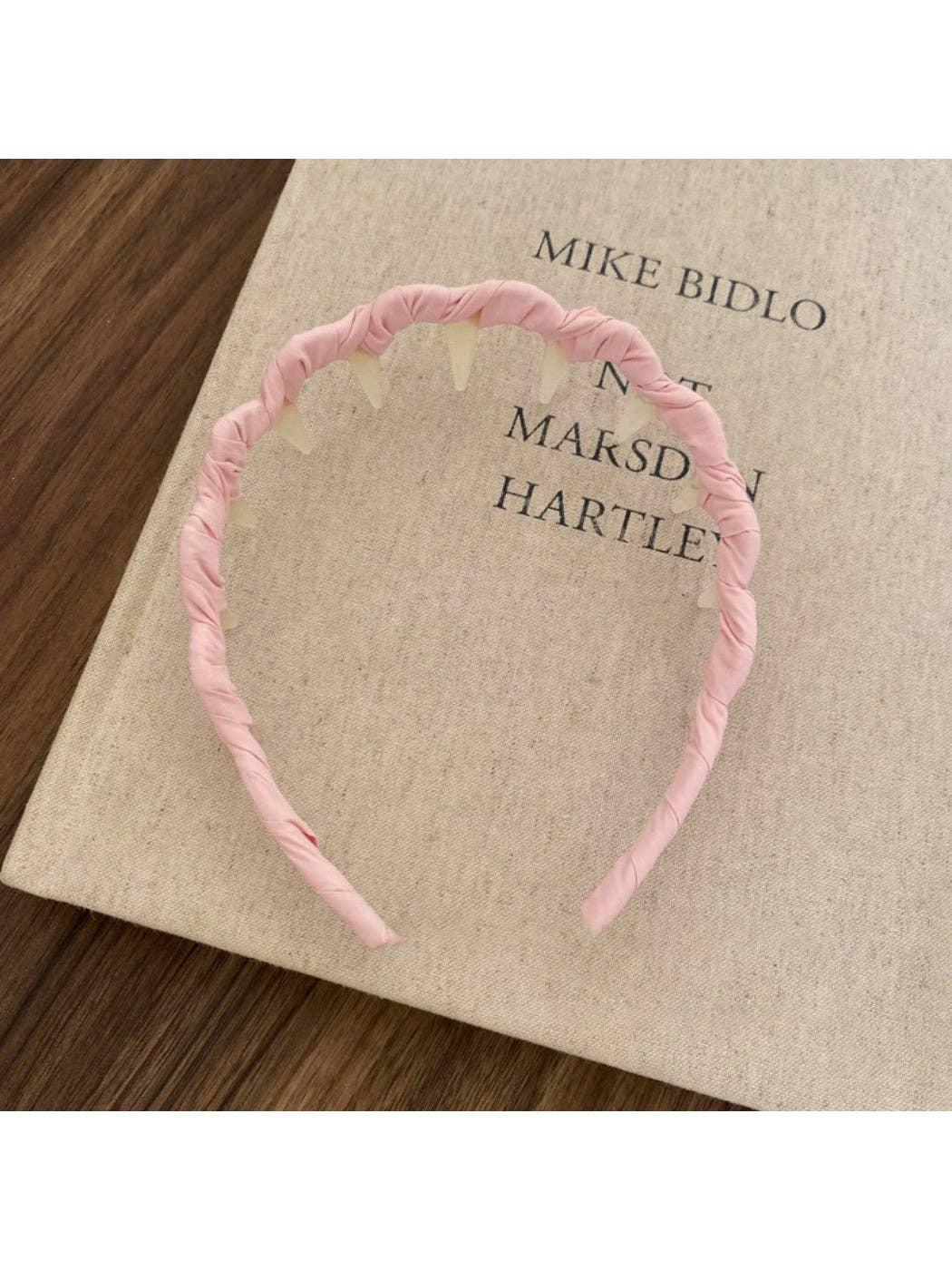 Elegant Solid Color Wavy Headband