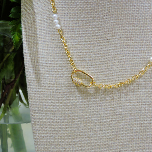 Gold Crosslink Chain Necklace with Pearls