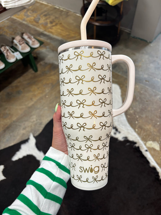 Pretty in Pearl and Bows Mega Mug