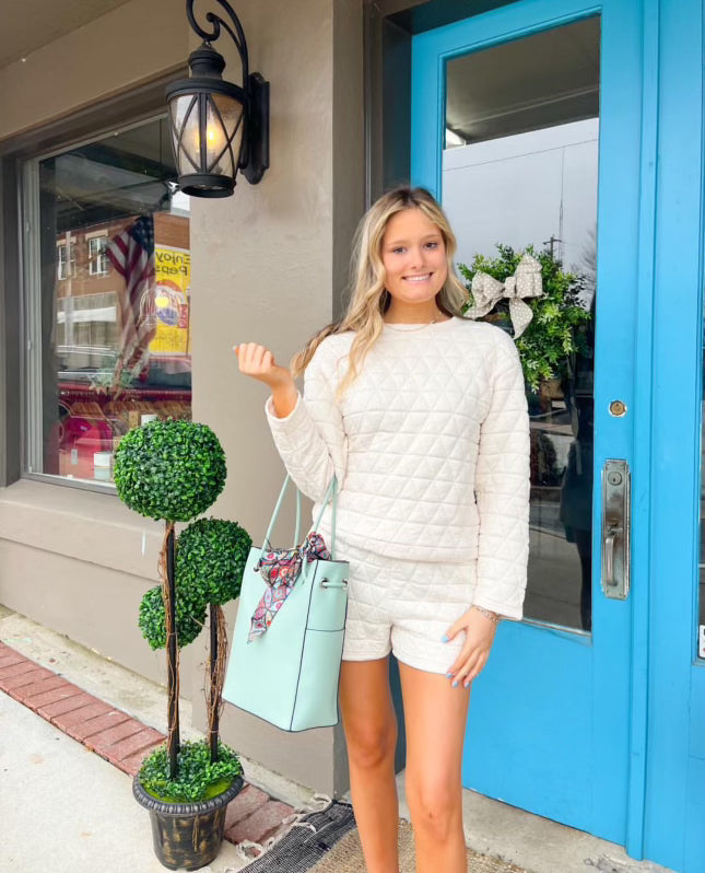 Puff Beige Textured Outfit