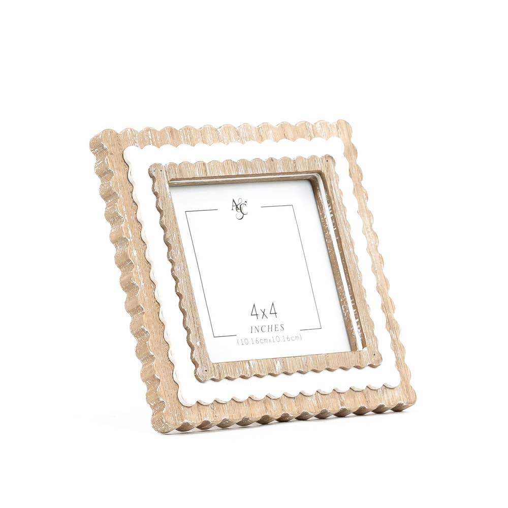 Scalloped 4X4 Neutral Frame