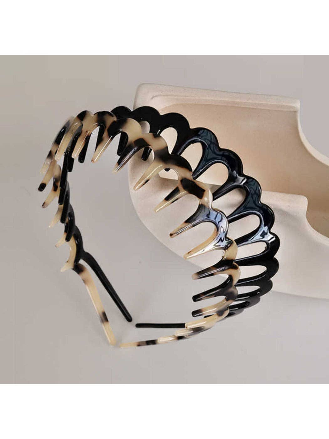 Acetate Toothed Wave Headband