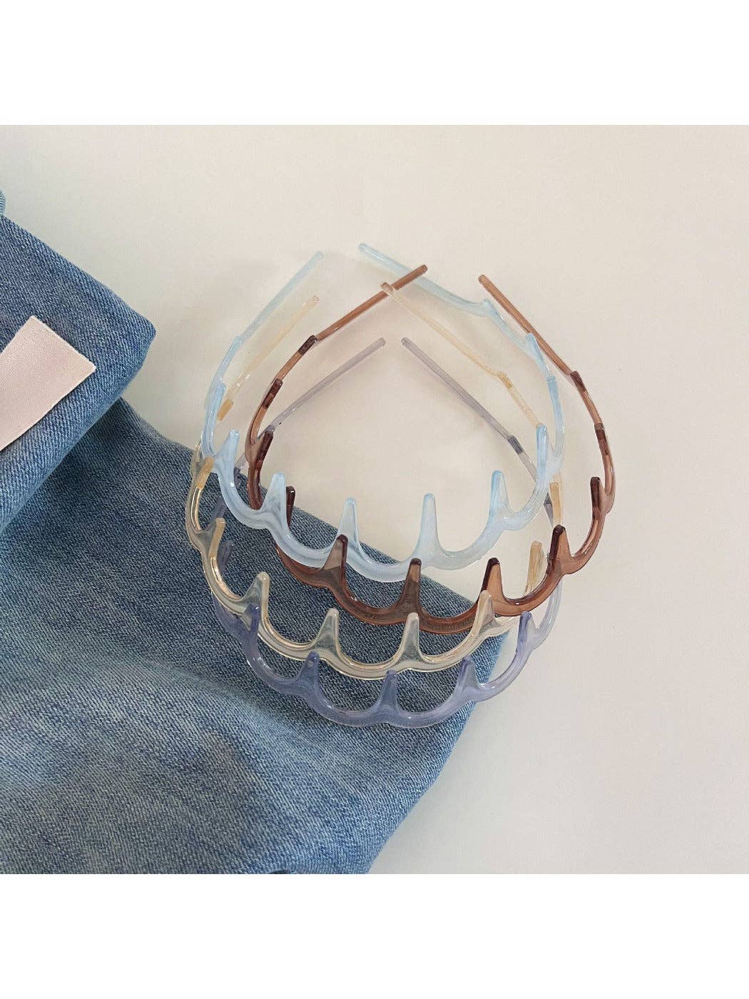 Minimalist Solid Color Wavy Headband