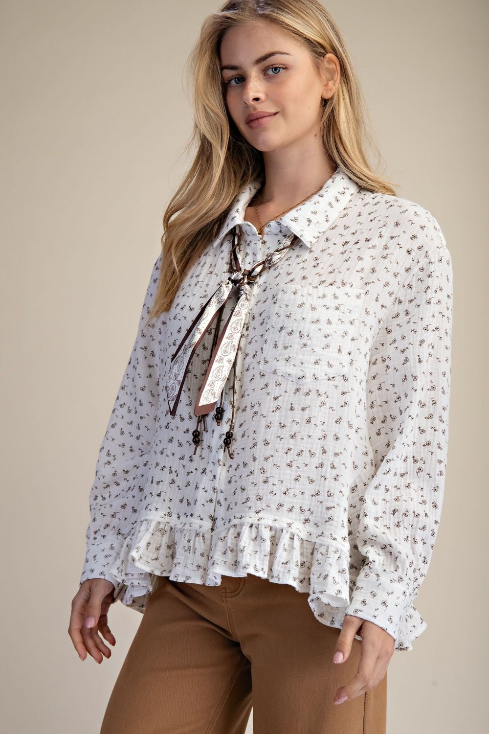 Elizabeth's Button Up